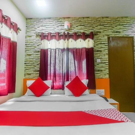 Oyo 60771 New Puri Hotel Exterior photo